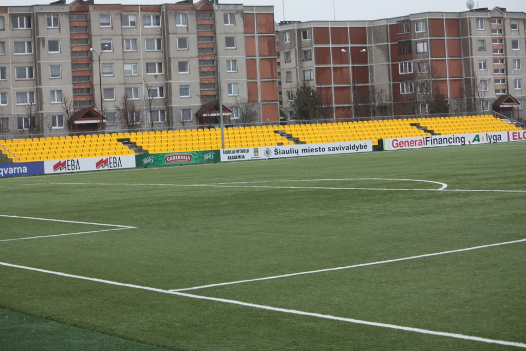 Futbolo akademijos dirbtinės dangos stadionas